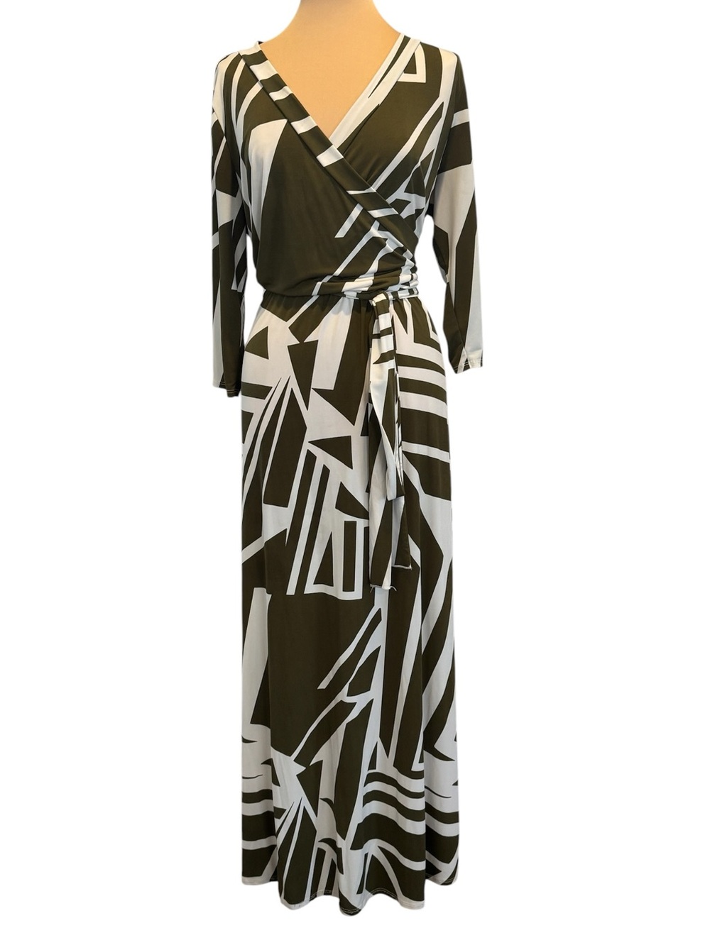 Quum Long Sleeve Wrap Olive Green and White Geometric Print Maxi  Dress Plus 2X